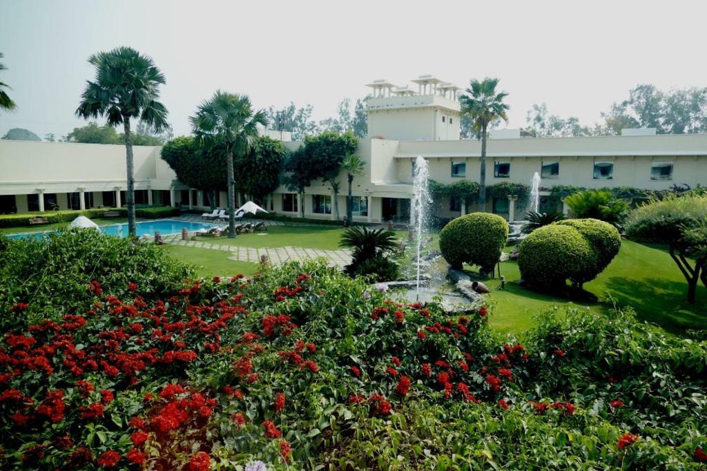 Trident Agra Otel Agra  Dış mekan fotoğraf